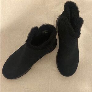 Women's Black Fur-Lined Ankle Boots